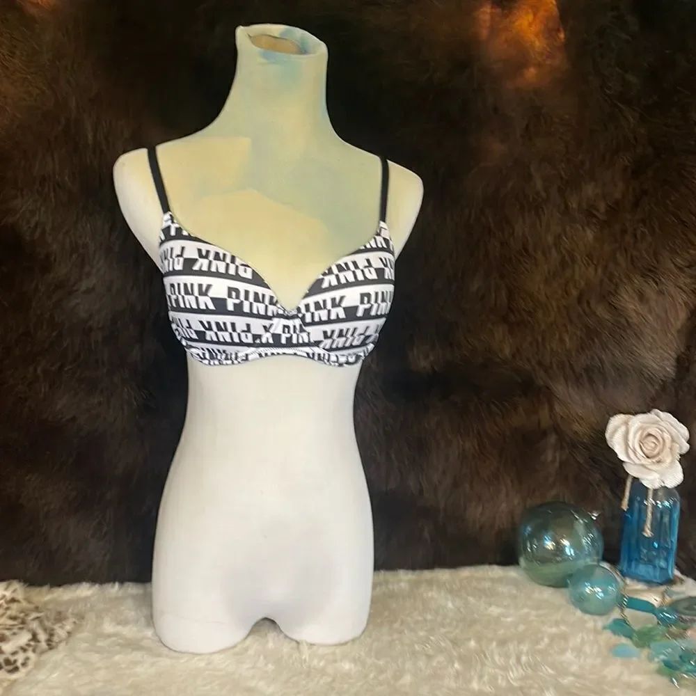 Victoria’s Secret bra 32D (5320)